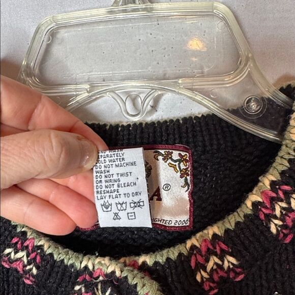 Tiara Vintage Holiday Cardigan Sweater. Size Small Petite. - Picture 8 of 8